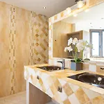 Vila Canela & Bespoke Experiences