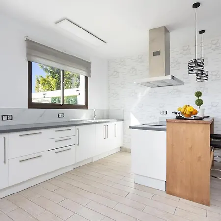 Villa Canela & Bespoke Experiences *