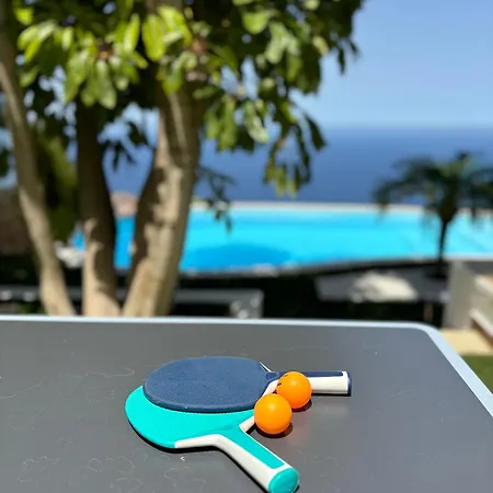 Canela & Bespoke Experiences Sauzal